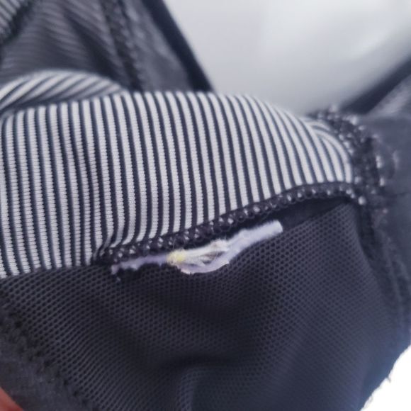 Lolë sports bra - Picture 4 of 6